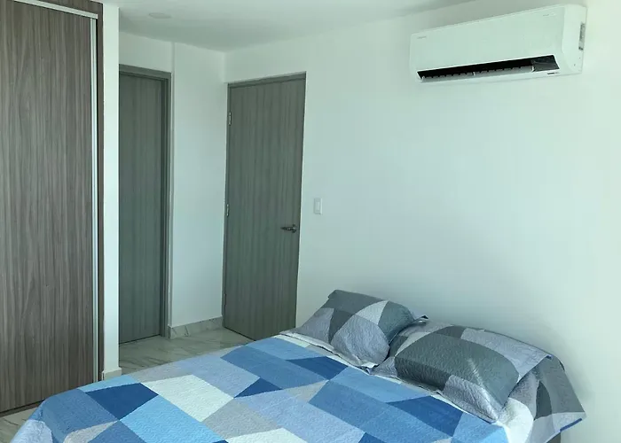Lovely Flat With Pool In City Center