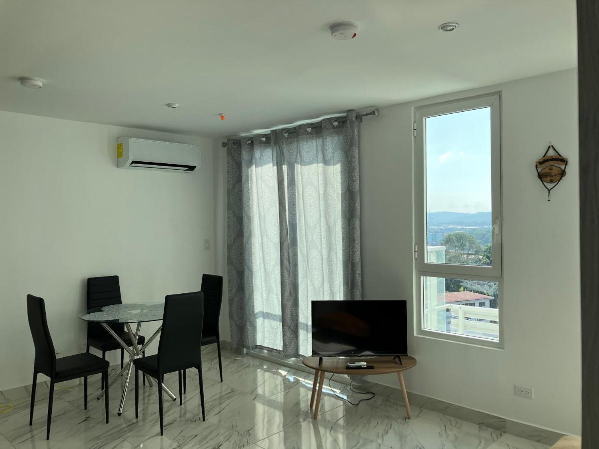 Apartamento Lovely Flat With Pool In Center Ciudad de Panamá